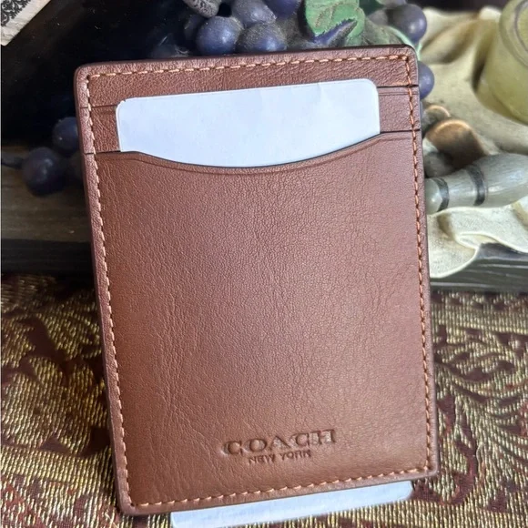 Authentic COACH 1941 Calf leather money clip card case - Picture 4 of 6